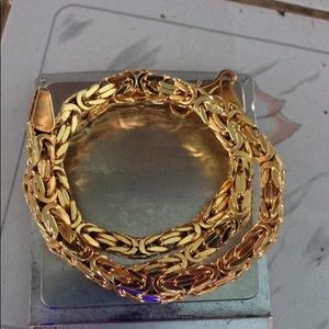 Meet your Posher, Hubert